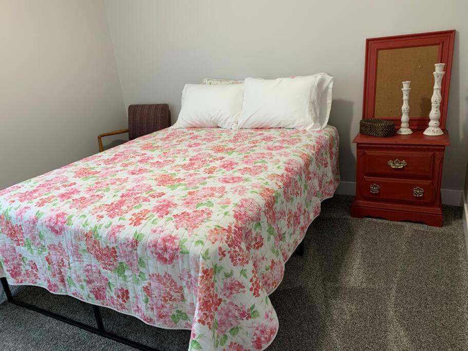 Rooms With A Mountain View Pleasant Grove المظهر الخارجي الصورة